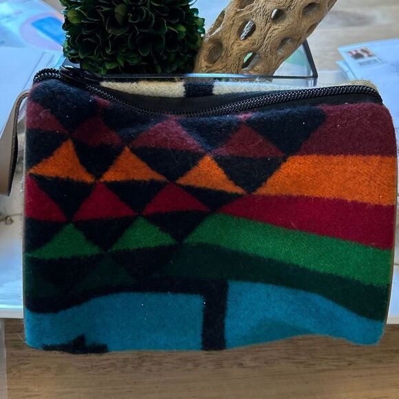 High grade western wear by Pendleton wool Aztec pouch bag southwestern - Picture 7 of 9